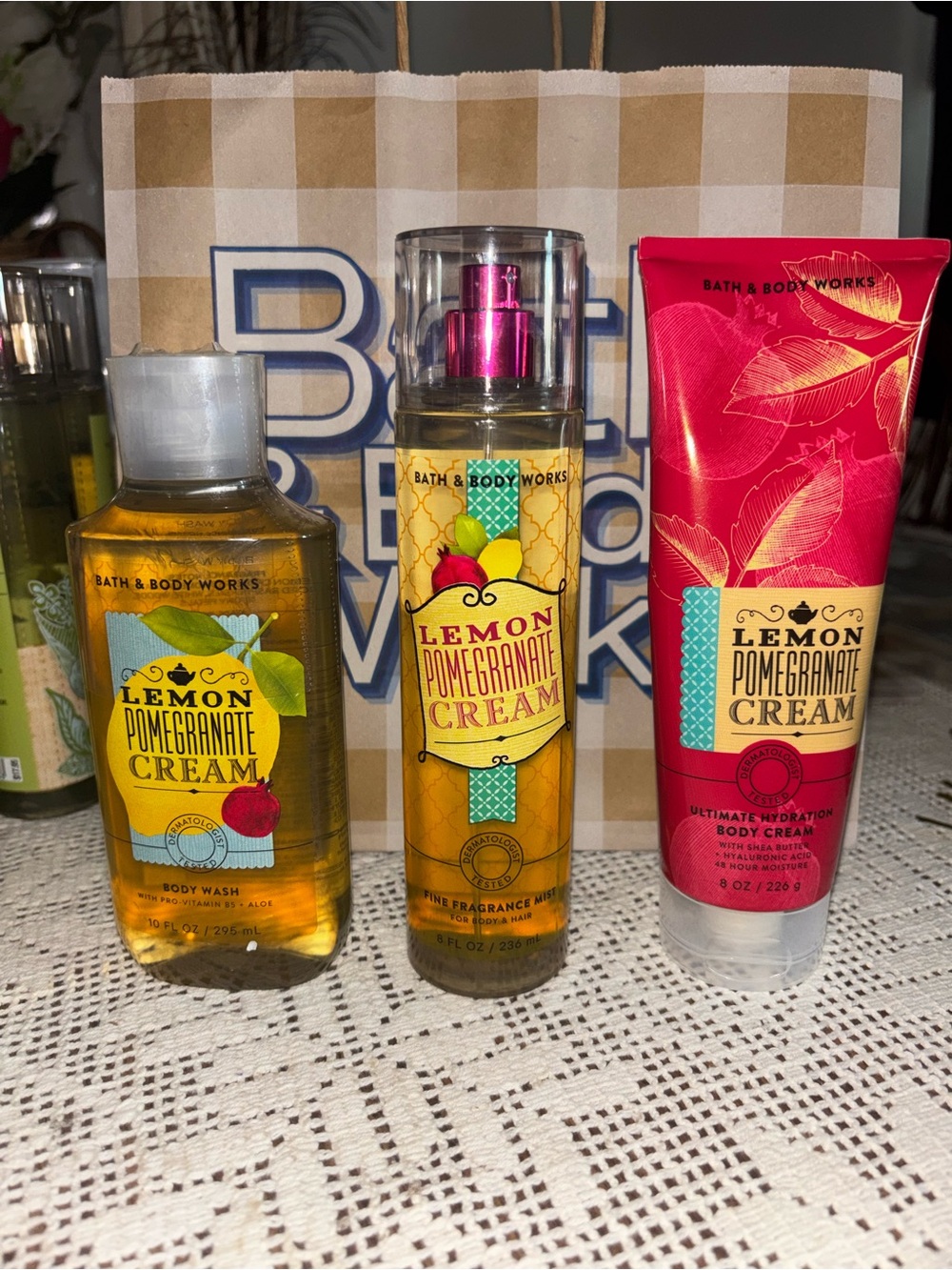(2026) Bath & Body Works Lemon Pomegranate Cream Body Care Set - Yellow & Pink